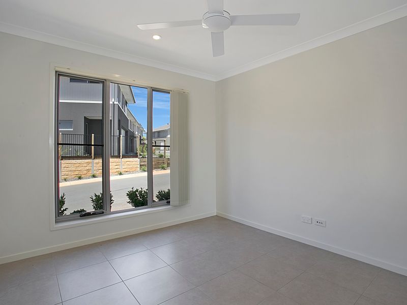 13/51 LAVENDER DRIVE, Griffin QLD 4503, Image 2