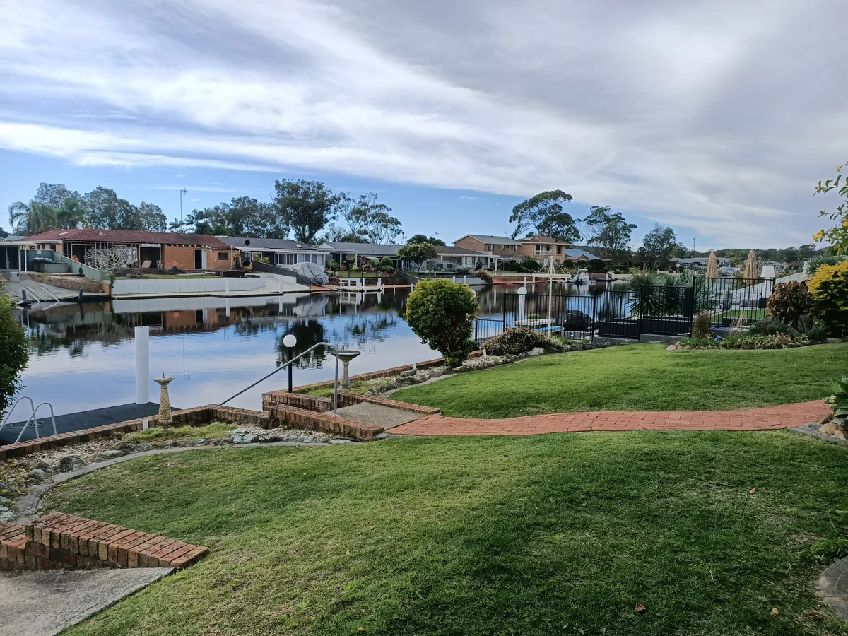 15 Friendship Key, Forster NSW 2428