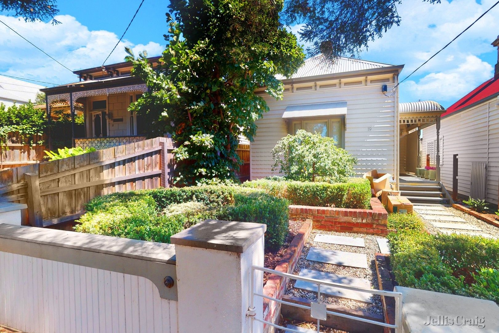 3 bedrooms House in 19 Morphett Avenue ASCOT VALE VIC, 3032