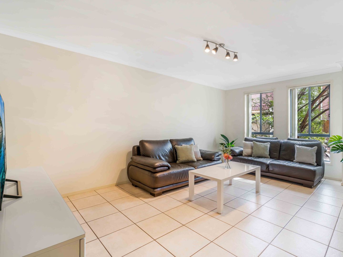 48 Coffs Harbour Avenue, Hoxton Park NSW 2171, Image 1