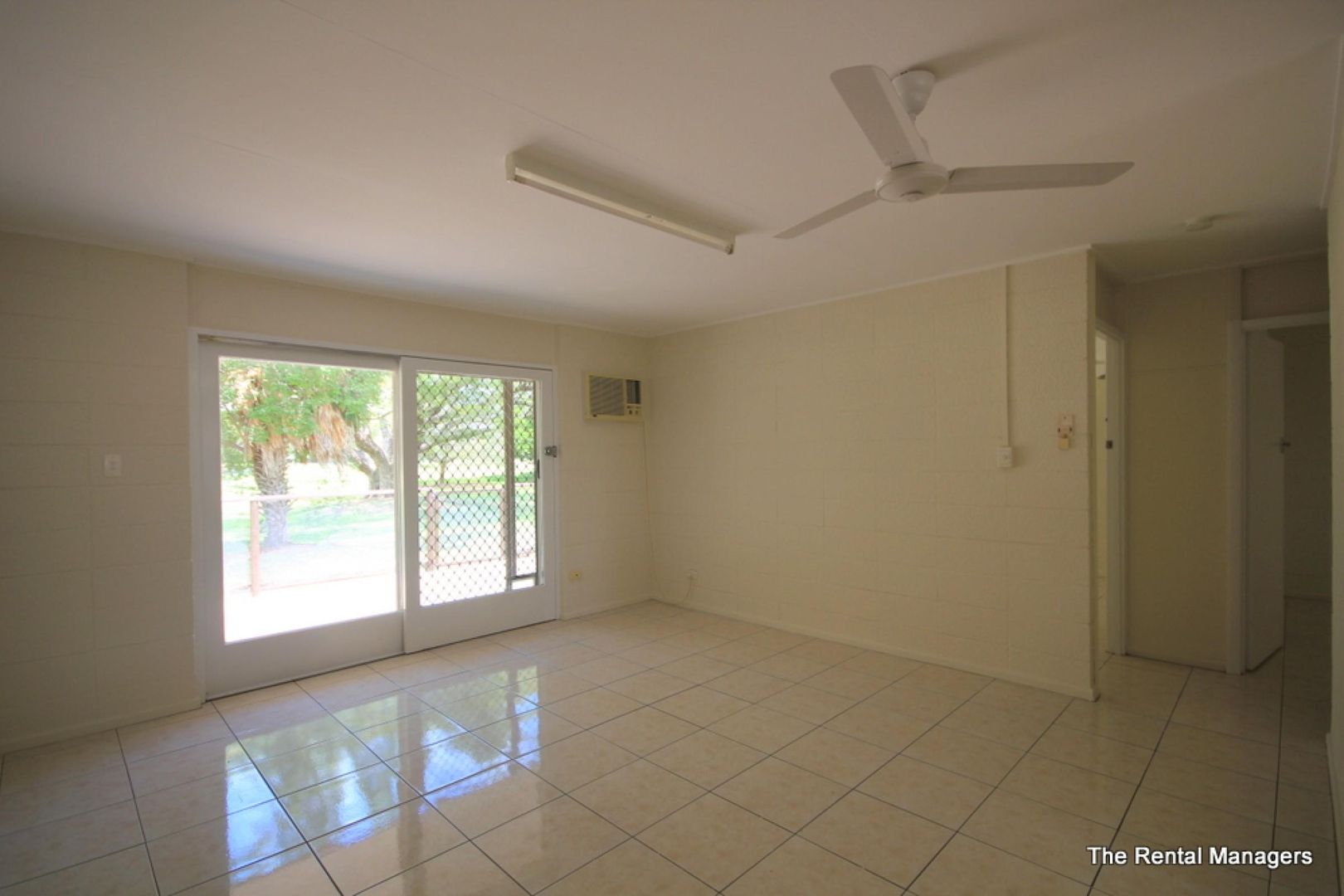 9 Turner Street, Pimlico QLD 4812, Image 2