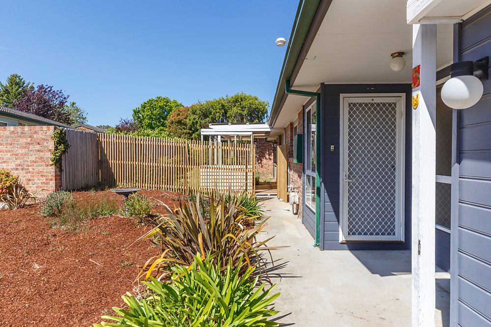 5/7 John Young Crescent, Greenway ACT 2900, Image 2