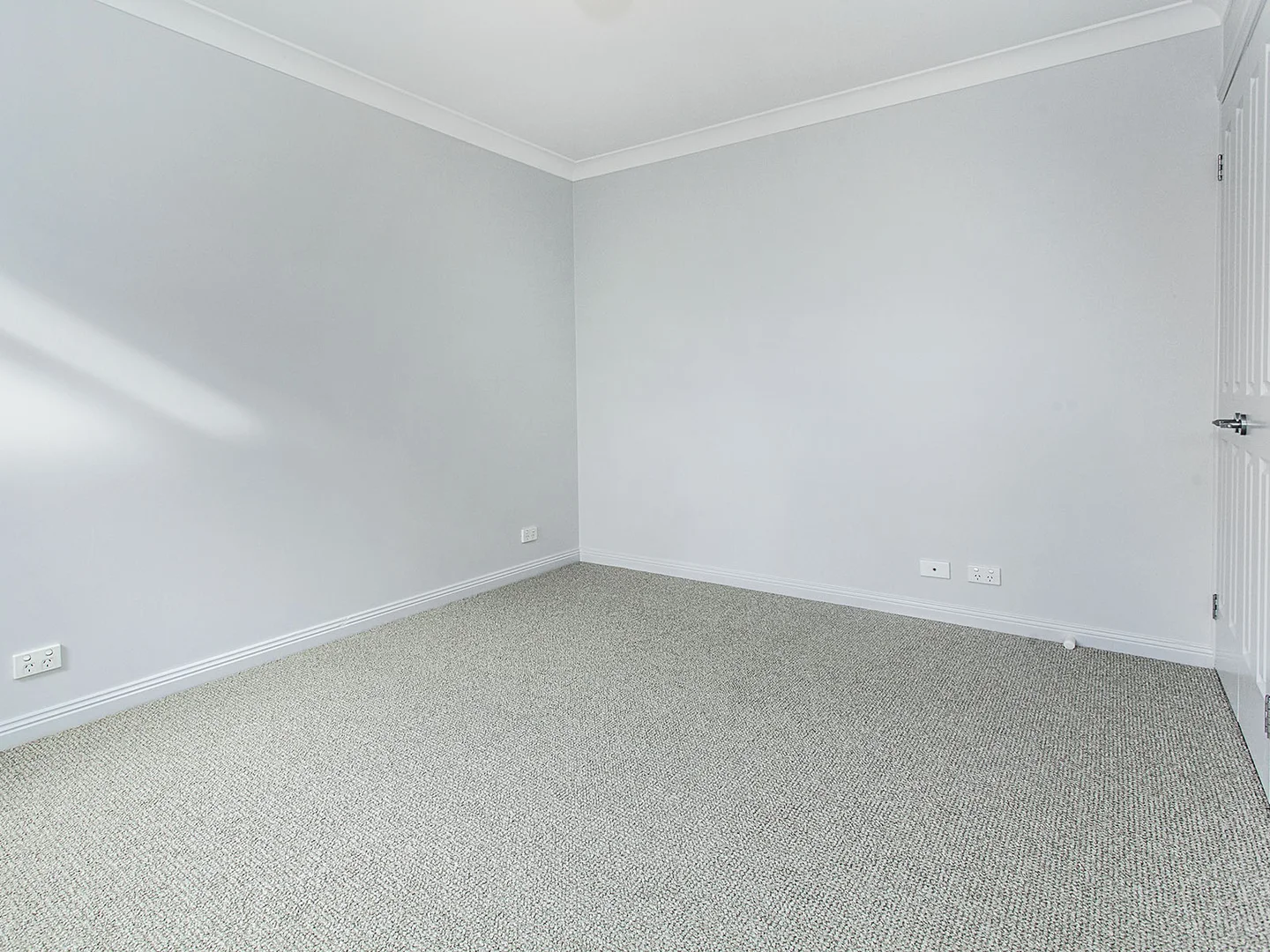 Additional image 8 of 2/10 Keats Street, Burwood East VIC 3151