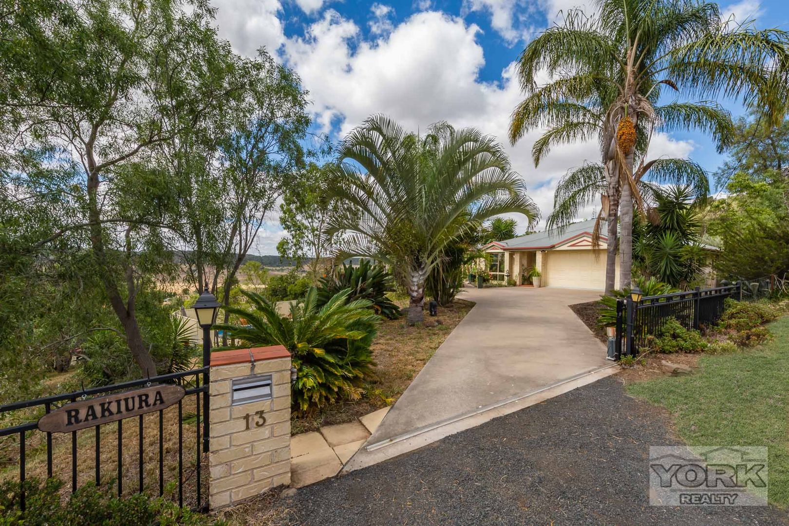 13 Nichols Drive, Glencoe Property History & Address Research Domain