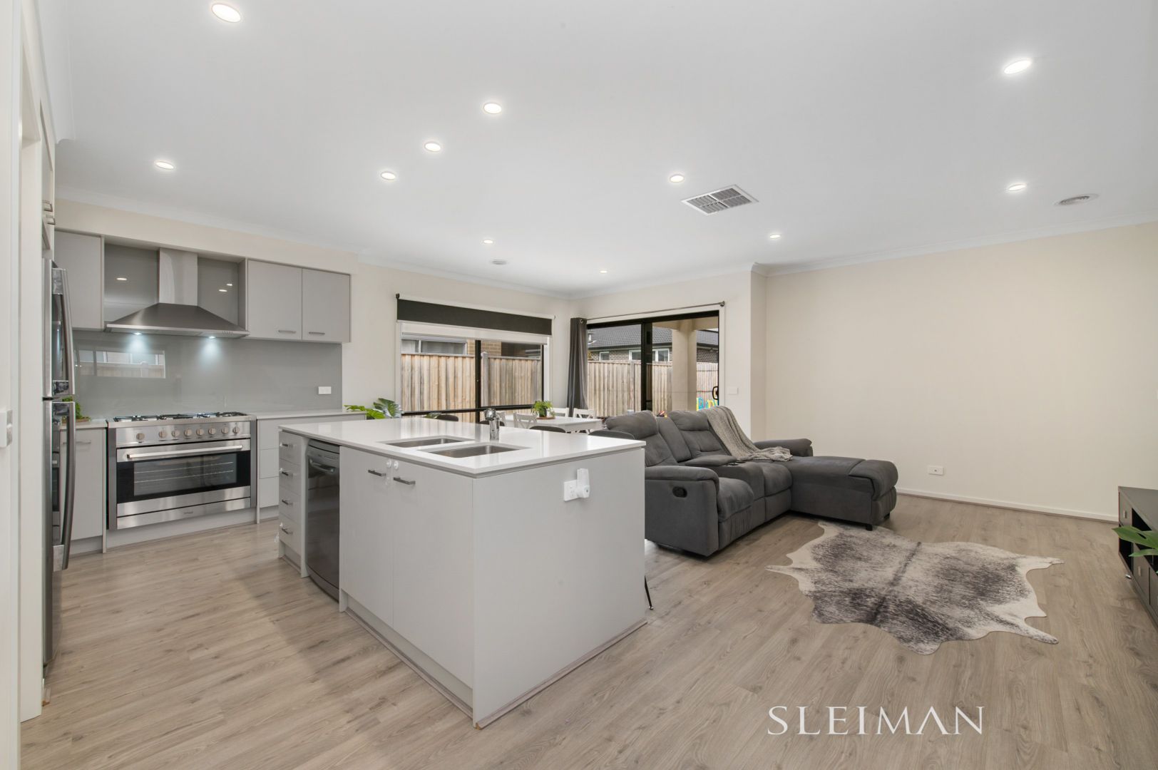 12 Ingrams Way, Mickleham VIC 3064, Image 2