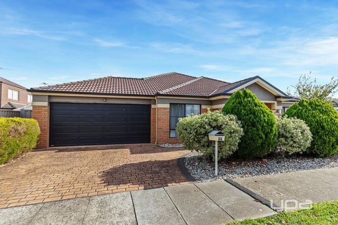 Picture of 44 Oakview Parade, CAROLINE SPRINGS VIC 3023