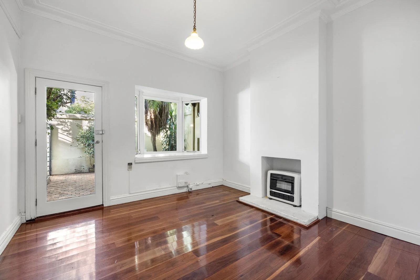 Additional image 3 of 44 Hayberry Street, Crows Nest NSW 2065