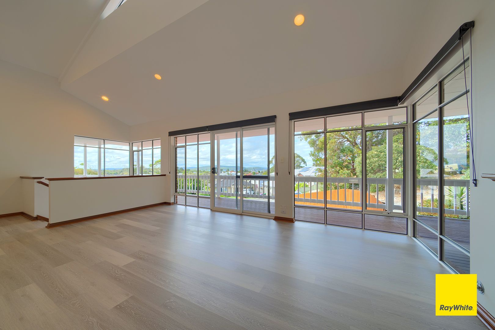 4 Hamlin Rise, Middleton Beach WA 6330 House For Rent 770 Domain