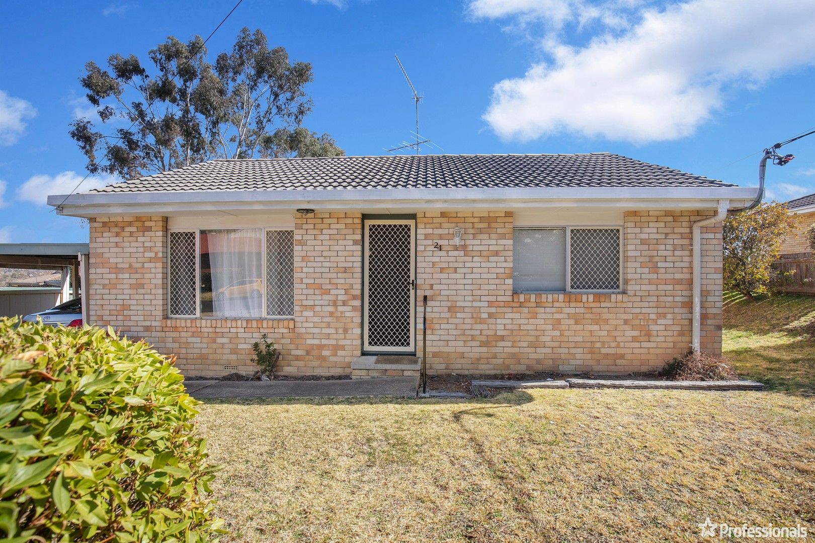 1/24 Glass Street, Armidale NSW 2350, Image 0