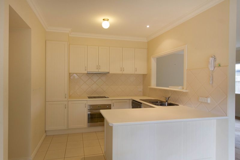 2/152 High Street, Woodend VIC 3442, Image 2