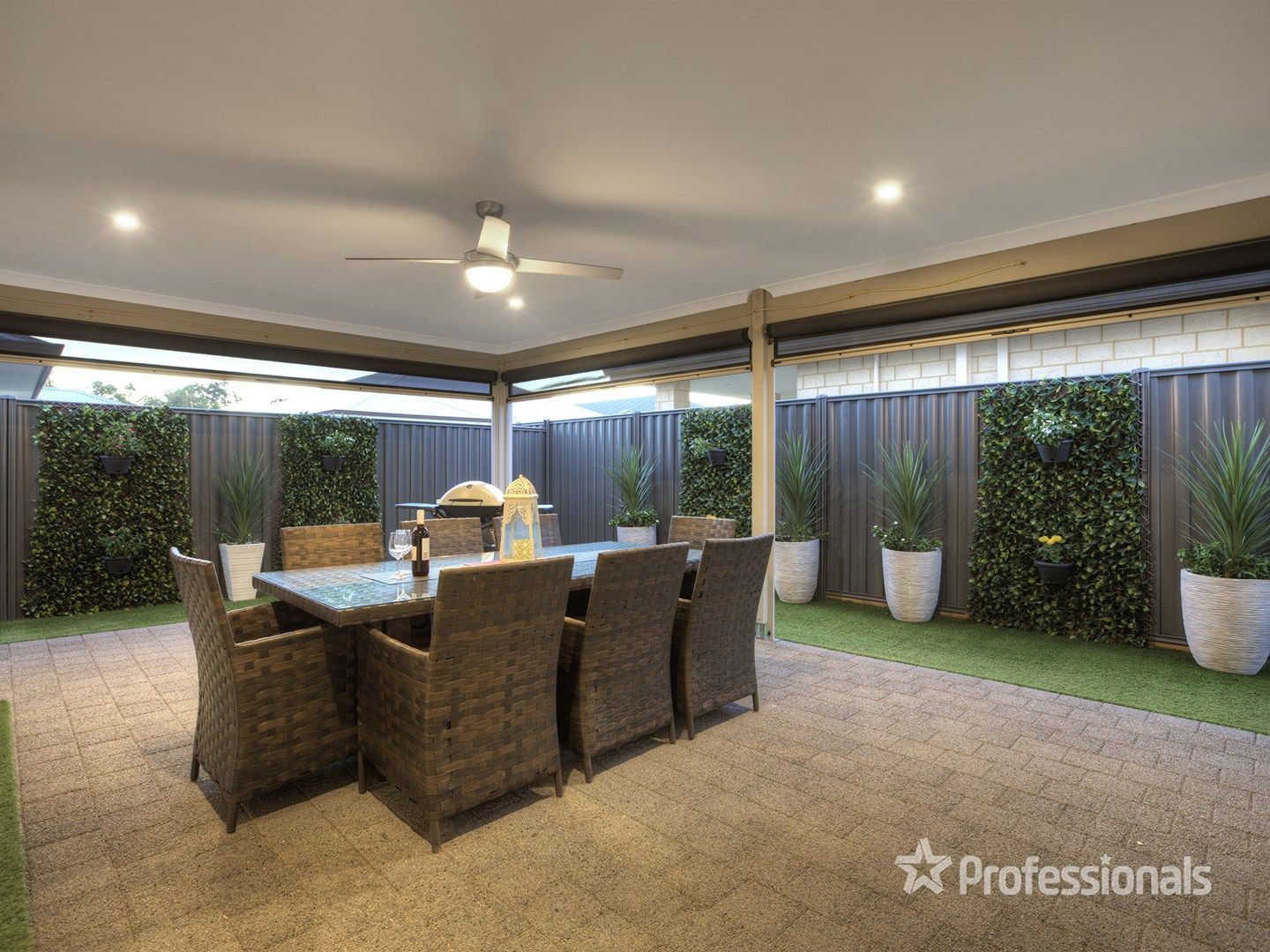 36 Courbette Way, The Vines WA 6069, Image 1