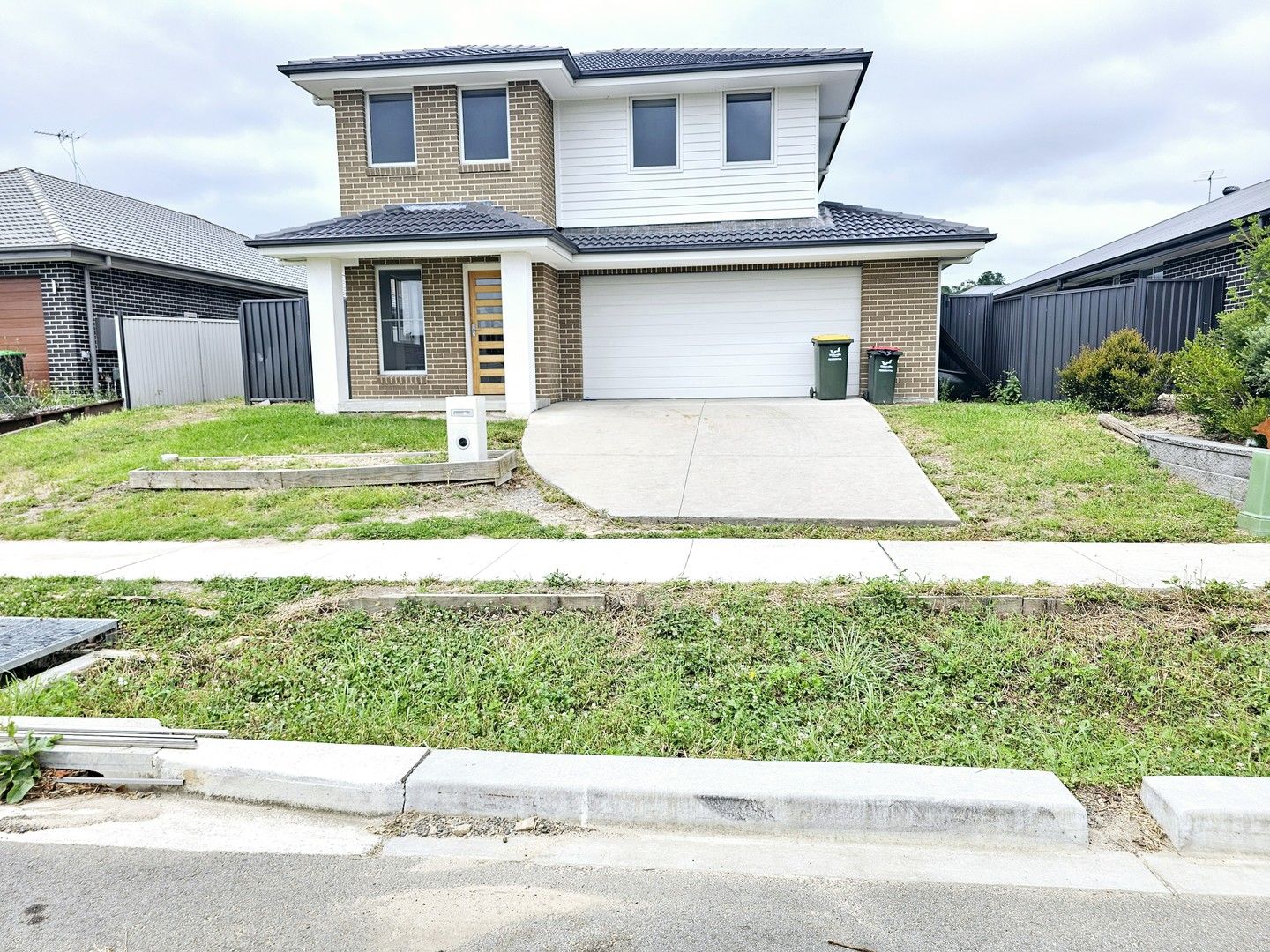 4 bedrooms House in 71 BELL STREET THIRLMERE NSW, 2572