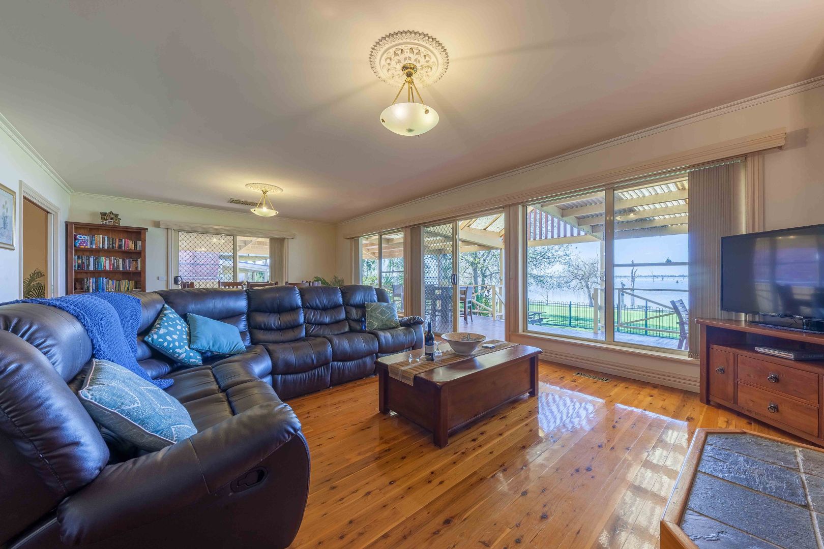 Yarrawonga VIC 3730 6 beds house for Rent, Holiday Rental 13546156