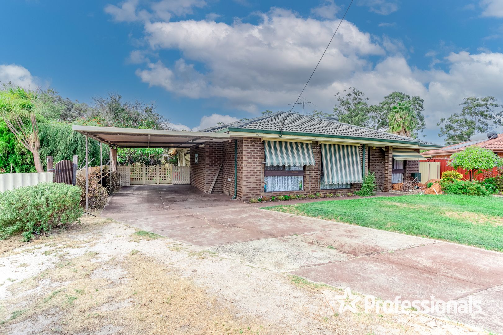 5 Dyson Court, Camillo WA 6111, Image 2