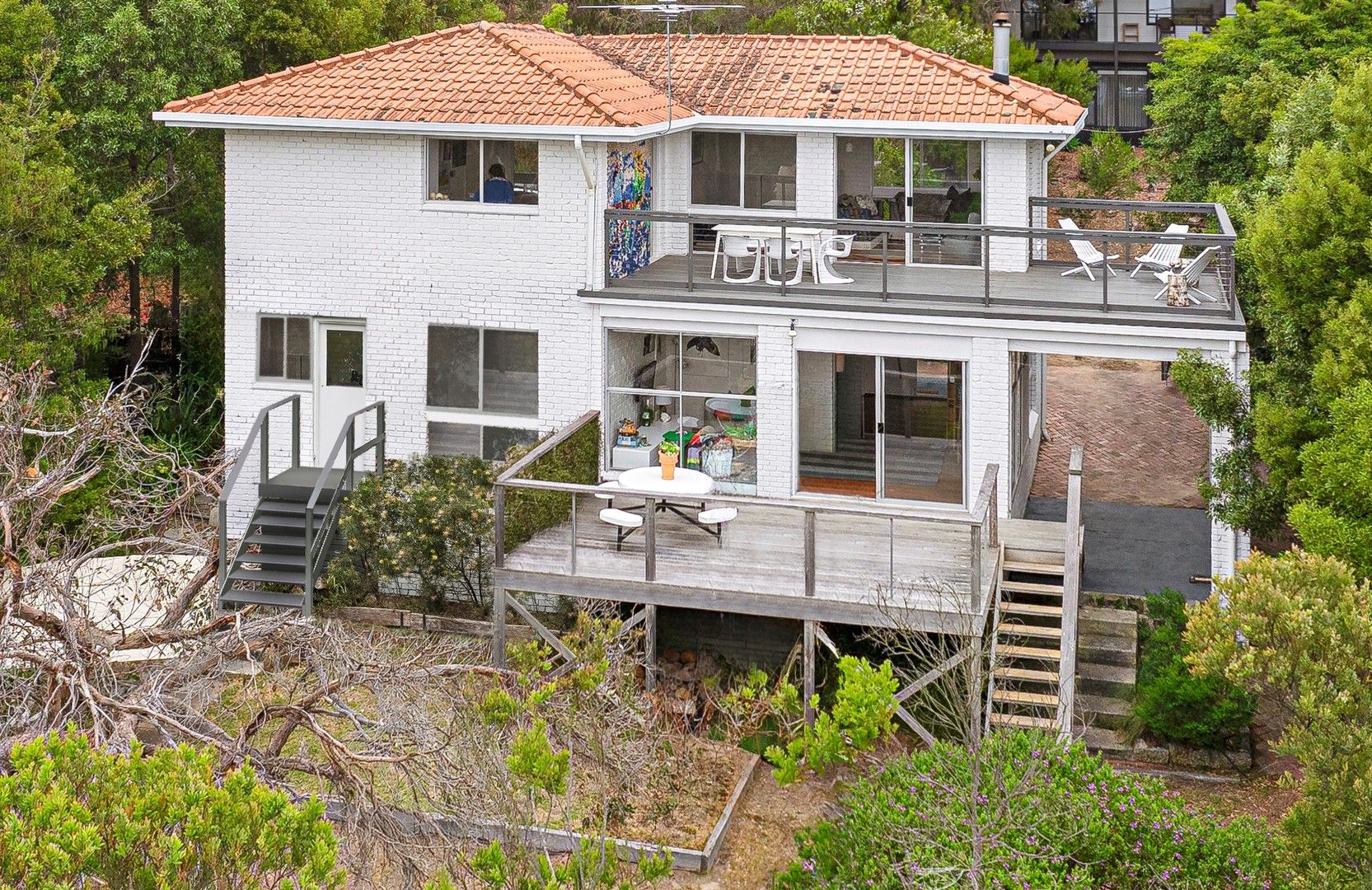 4 bedrooms House in 10 Peter Avenue ANGLESEA VIC, 3230