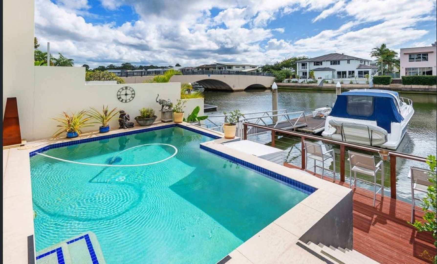 3 bedrooms Duplex in 2/11 South Quay Drive BIGGERA WATERS QLD, 4216