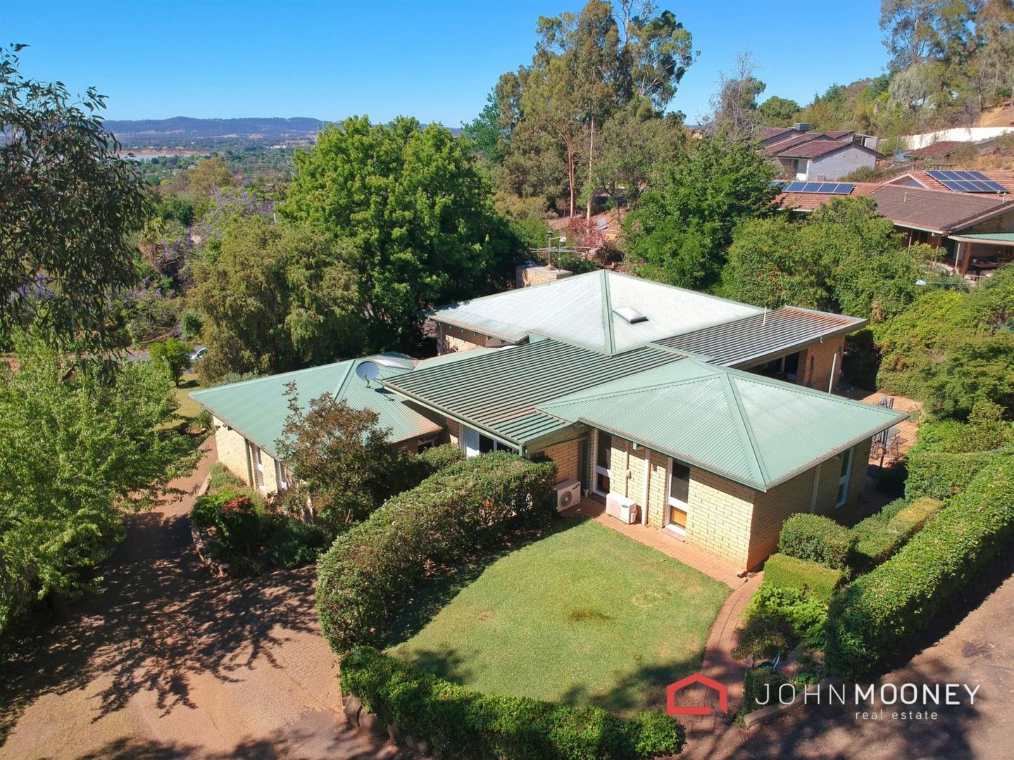 3 Highfield Place, Kooringal NSW 2650, Image 0