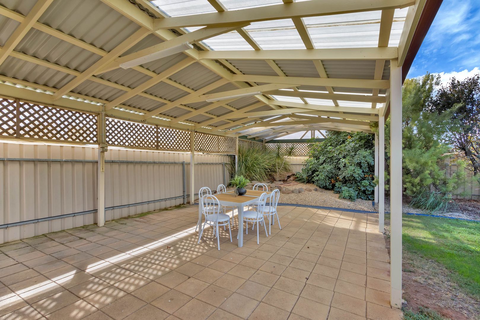 75 Jacaranda Drive, Craigmore SA 5114, Image 2