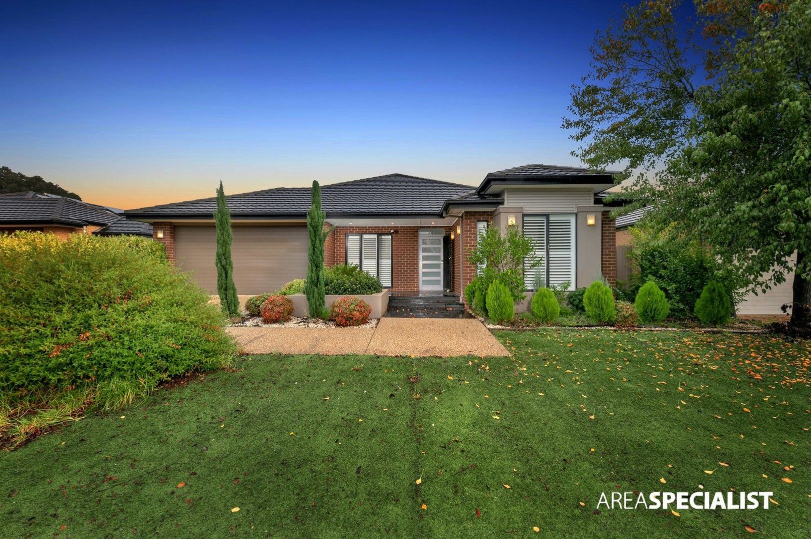 4 bedrooms House in 6 Cherry Lake Green CAROLINE SPRINGS VIC, 3023