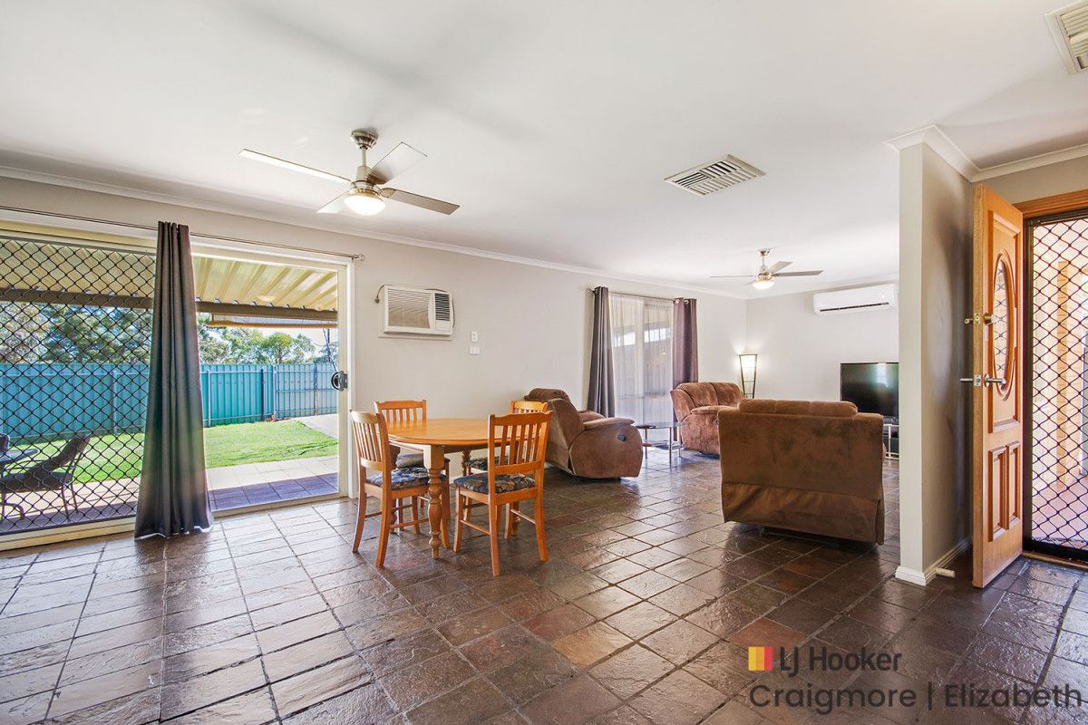 45 Bundarra Court, Craigmore SA 5114, Image 2