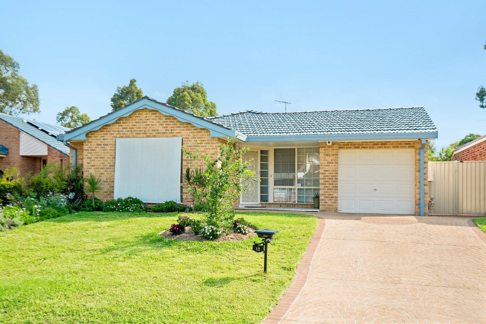 13 Glengyle Court, Wattle Grove NSW 2173, Image 0