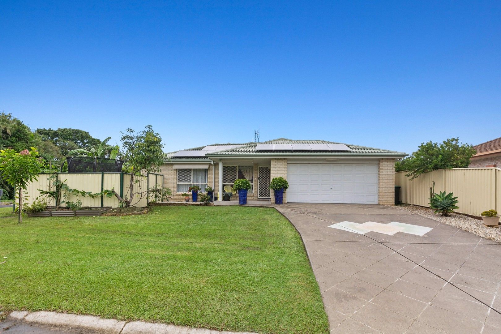 1 Grassmere Court, Banora Point NSW 2486, Image 0