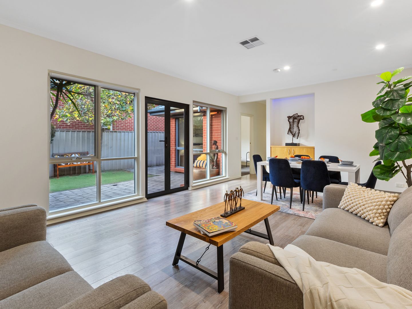 12 Lomond Avenue, Kensington Park SA 5068, Image 2