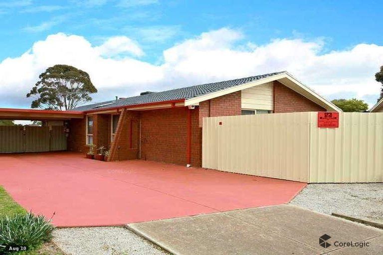 3 bedrooms House in 4 Teresa Place MELTON VIC, 3337
