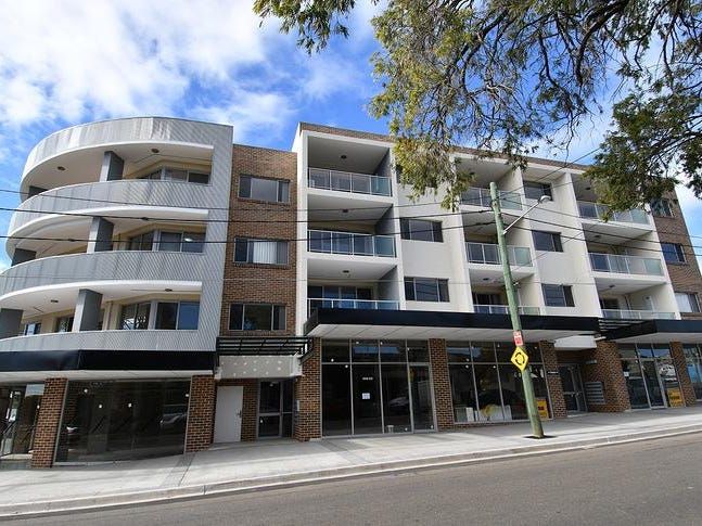 3 bedrooms Apartment / Unit / Flat in 302/101 Clapham Road SEFTON NSW, 2162