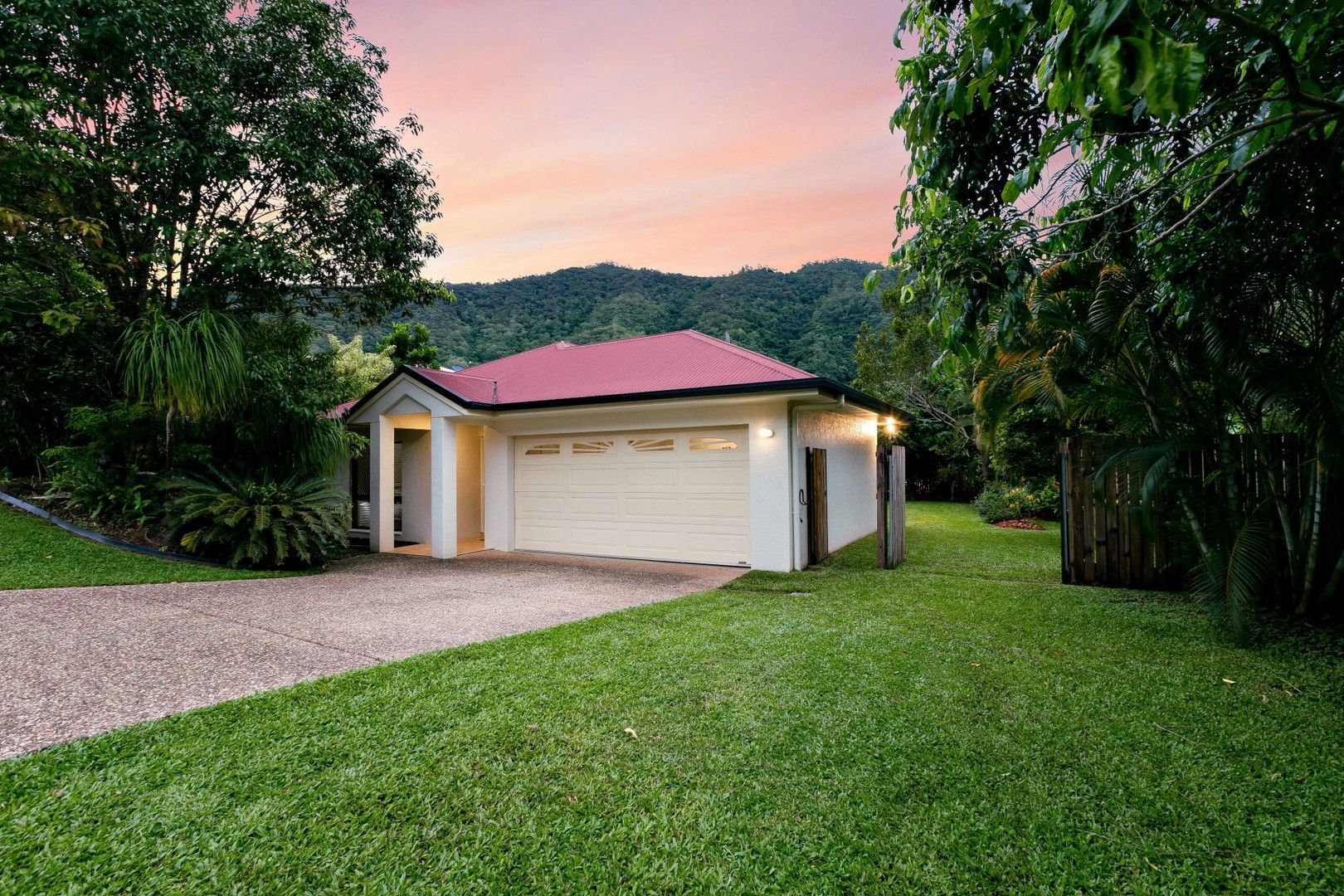 17 Ellie Banning Close, Redlynch QLD 4870, Image 0