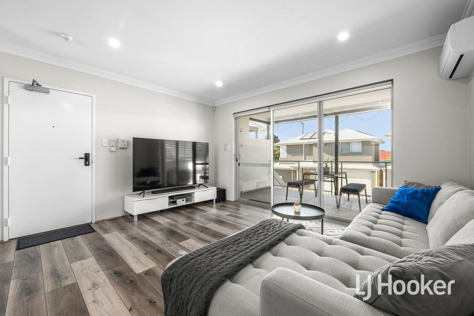 5/4 Beagle Place, Belmont WA 6104, Image 0