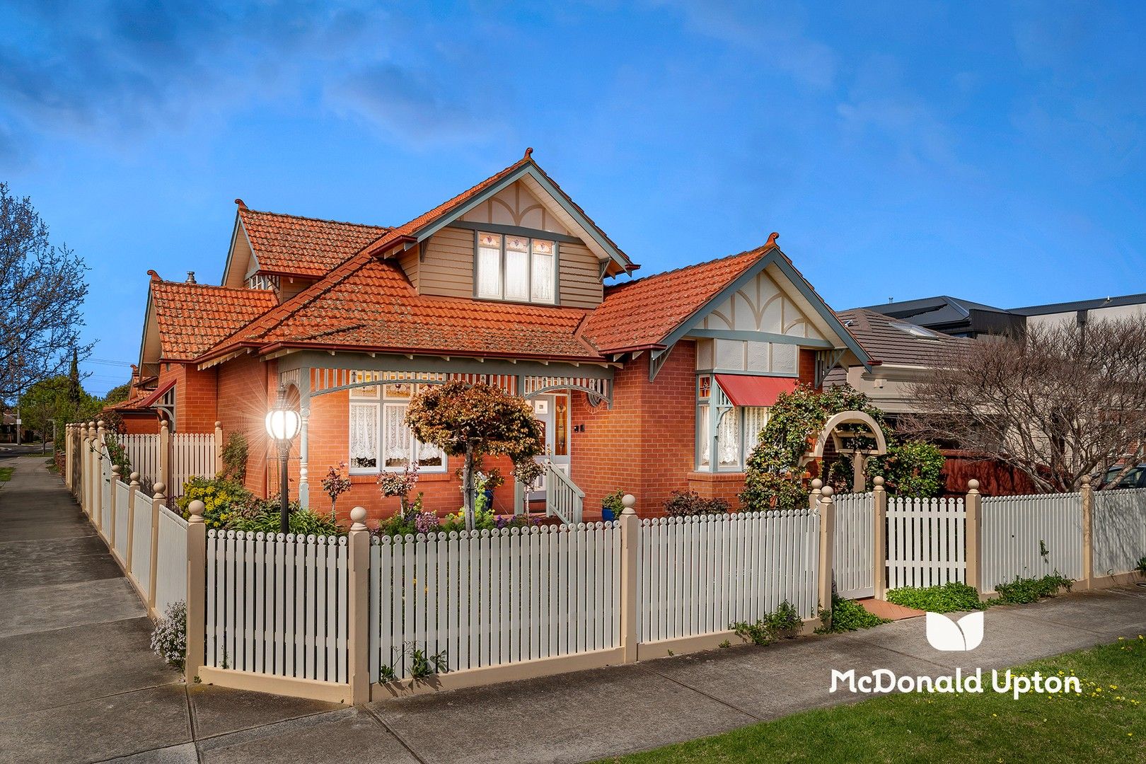 Sold 130 Roberts Street, Essendon VIC 3040 on 22 Oct 2022 2018088691
