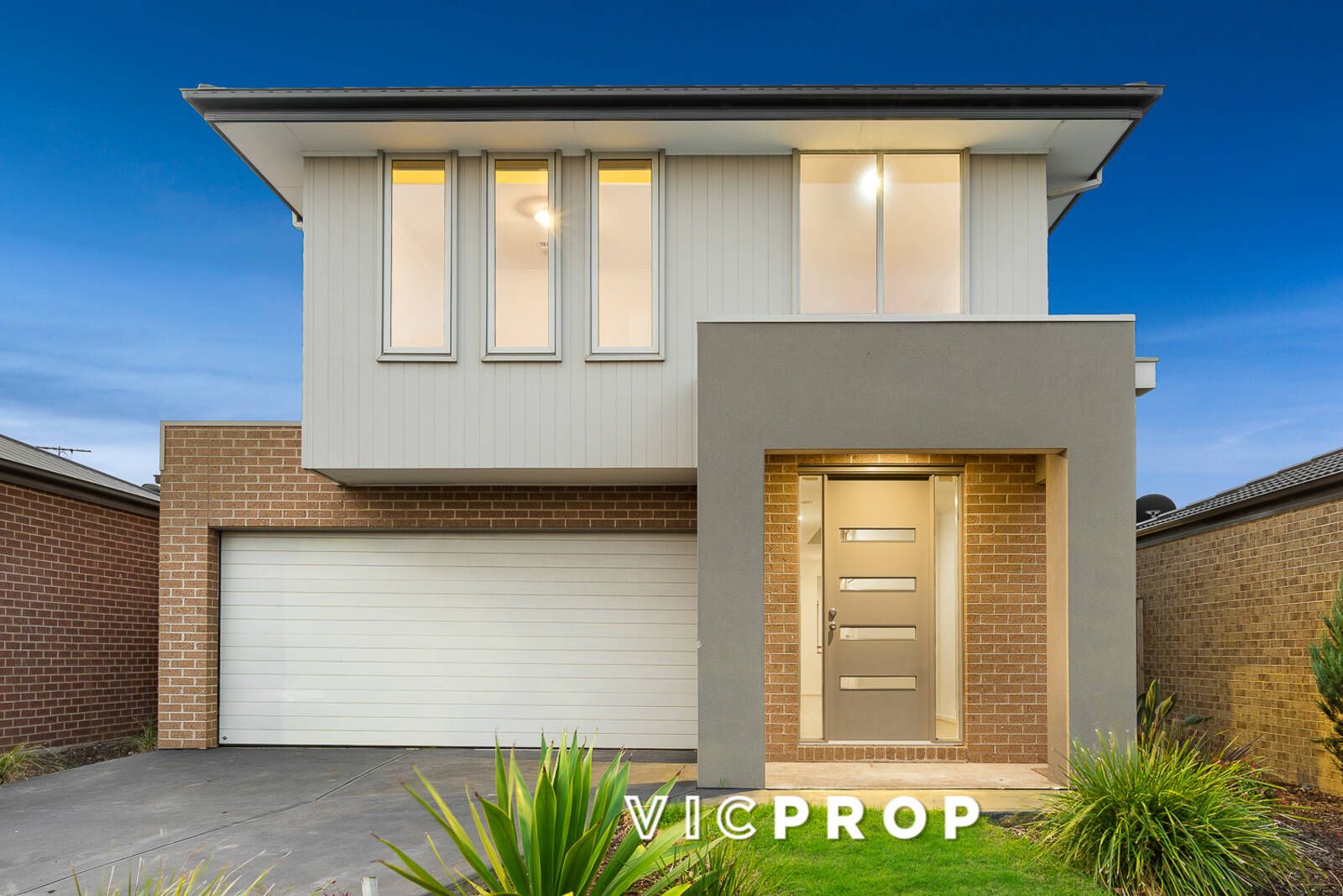4 bedrooms House in 114 Grassbird Drive POINT COOK VIC, 3030