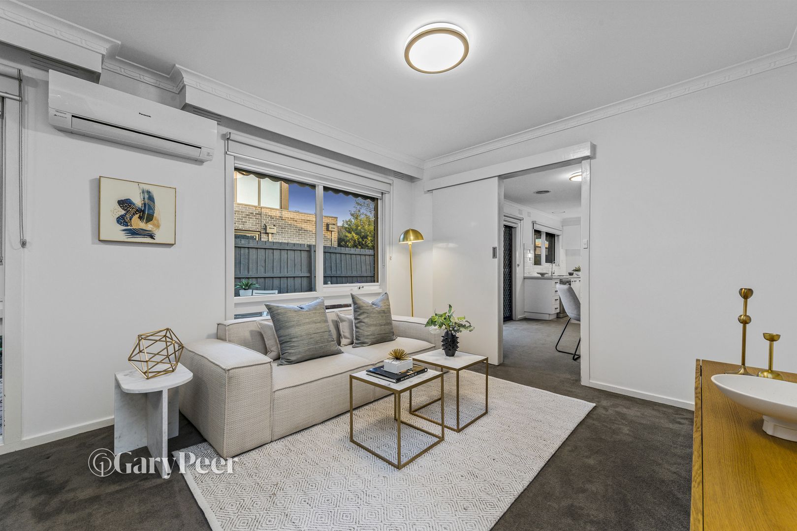 2/10 Newman Avenue, Carnegie VIC 3163, Image 2