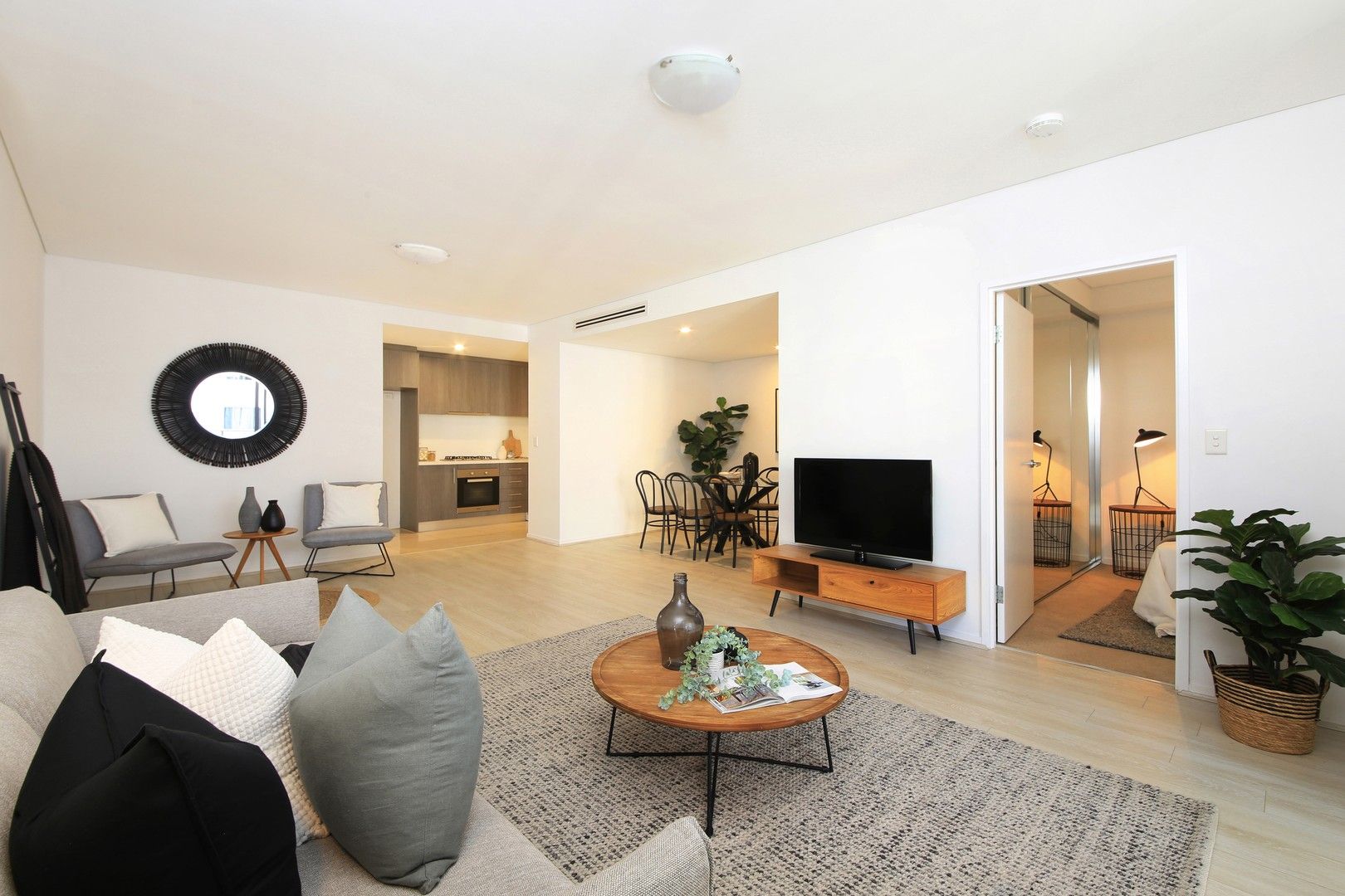 1 bedrooms Apartment / Unit / Flat in 204/2A Willis Street WOLLI CREEK NSW, 2205