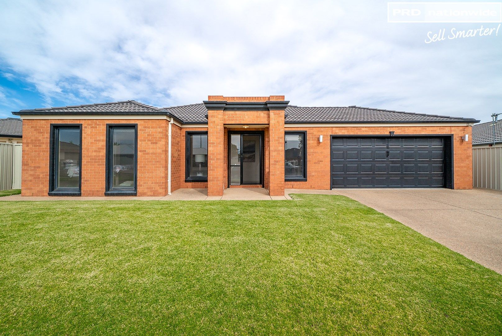 17 Walla Place, Glenfield Park NSW 2650, Image 0