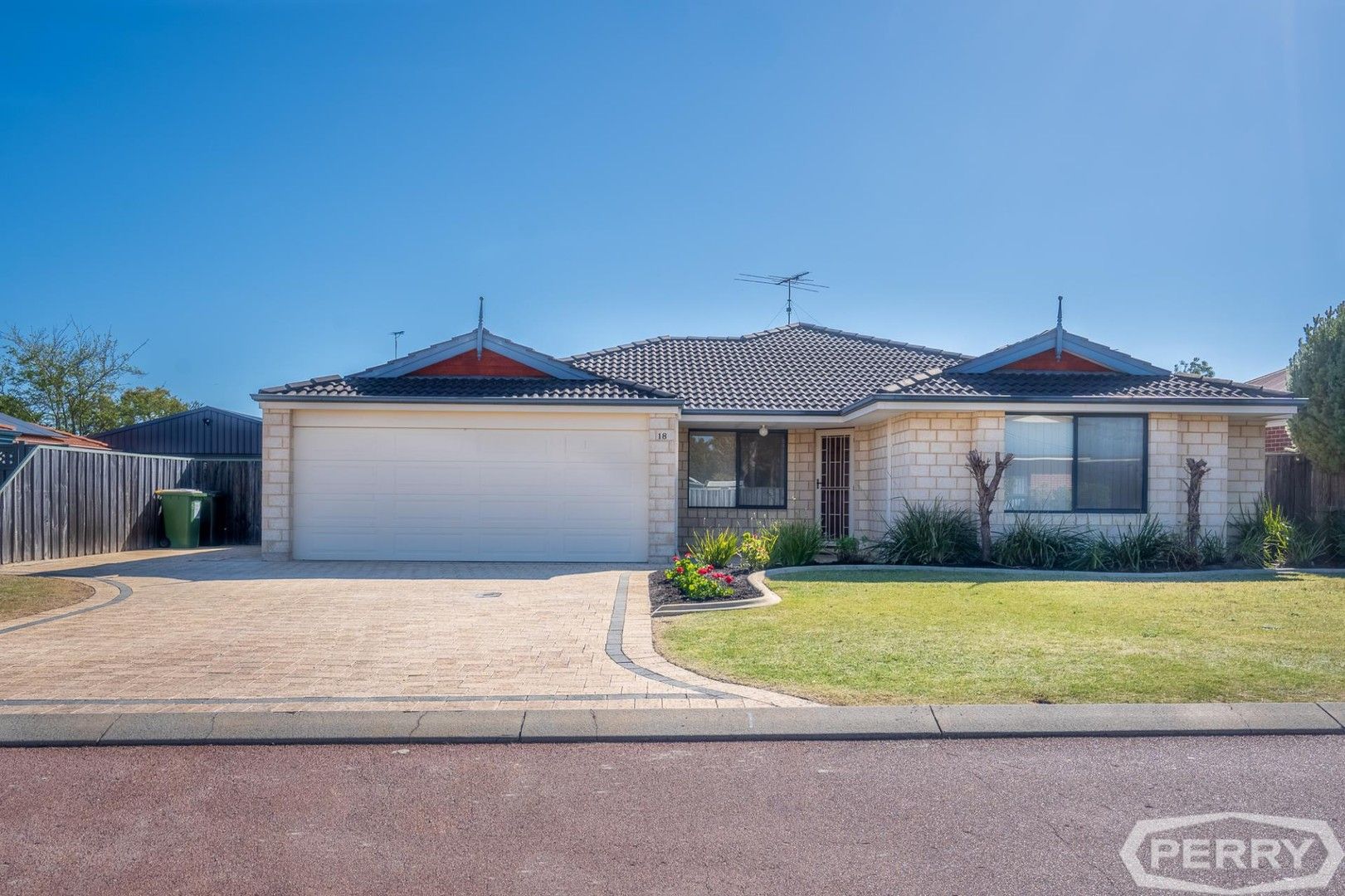 4 bedrooms House in 18 Aldenham Heights HALLS HEAD WA, 6210