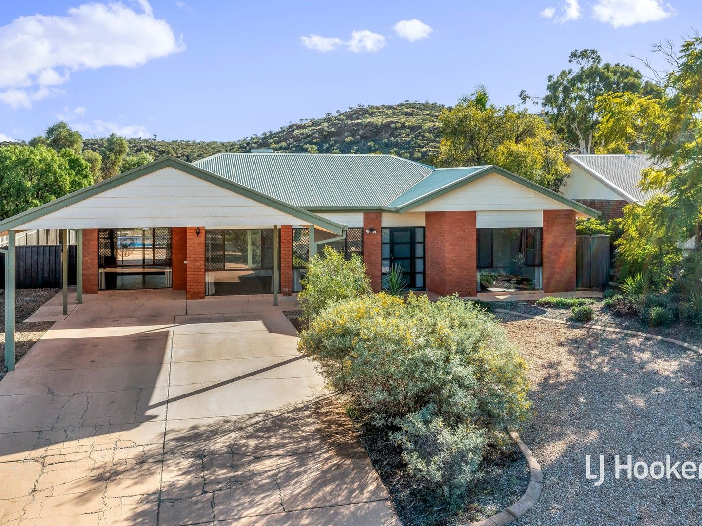 42 Eagle Court, Desert Springs NT 0870, Image 0