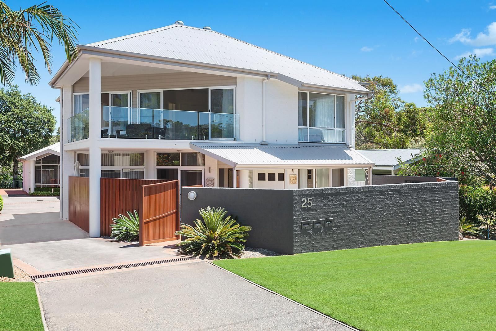 1/25 Lake Street, North Avoca Property History & Address Research