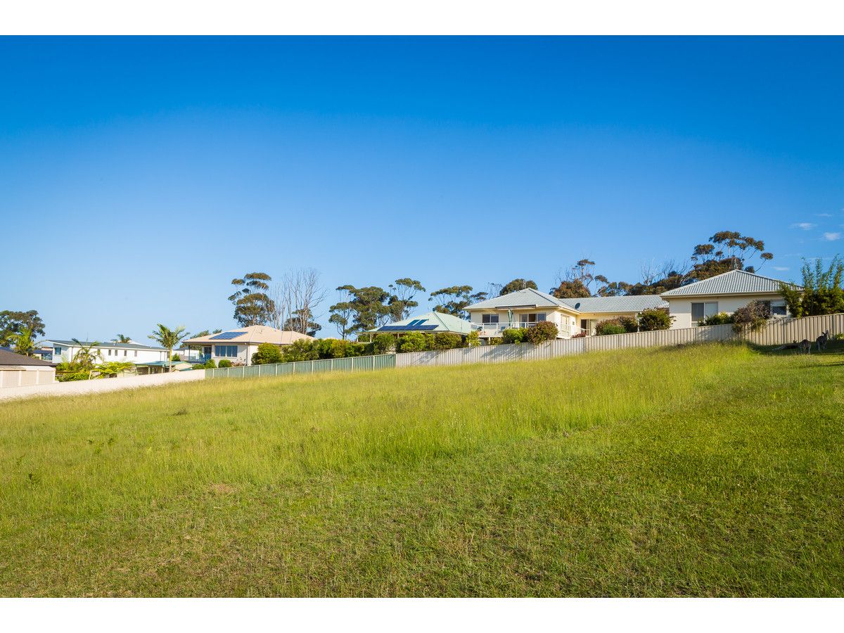 27 The Dress Circle, Tura Beach NSW 2548, Image 2