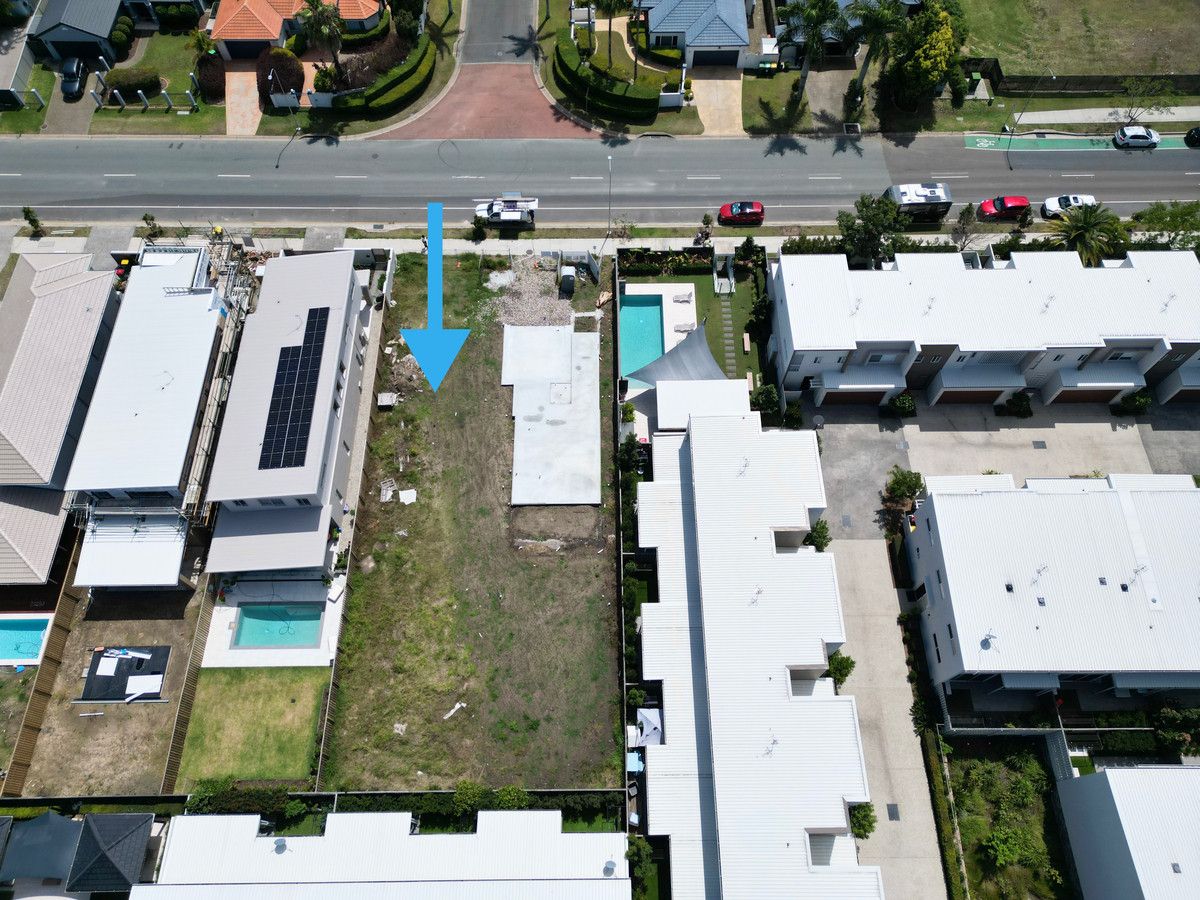 Vacant land in 27 Sickle Avenue, HOPE ISLAND QLD, 4212