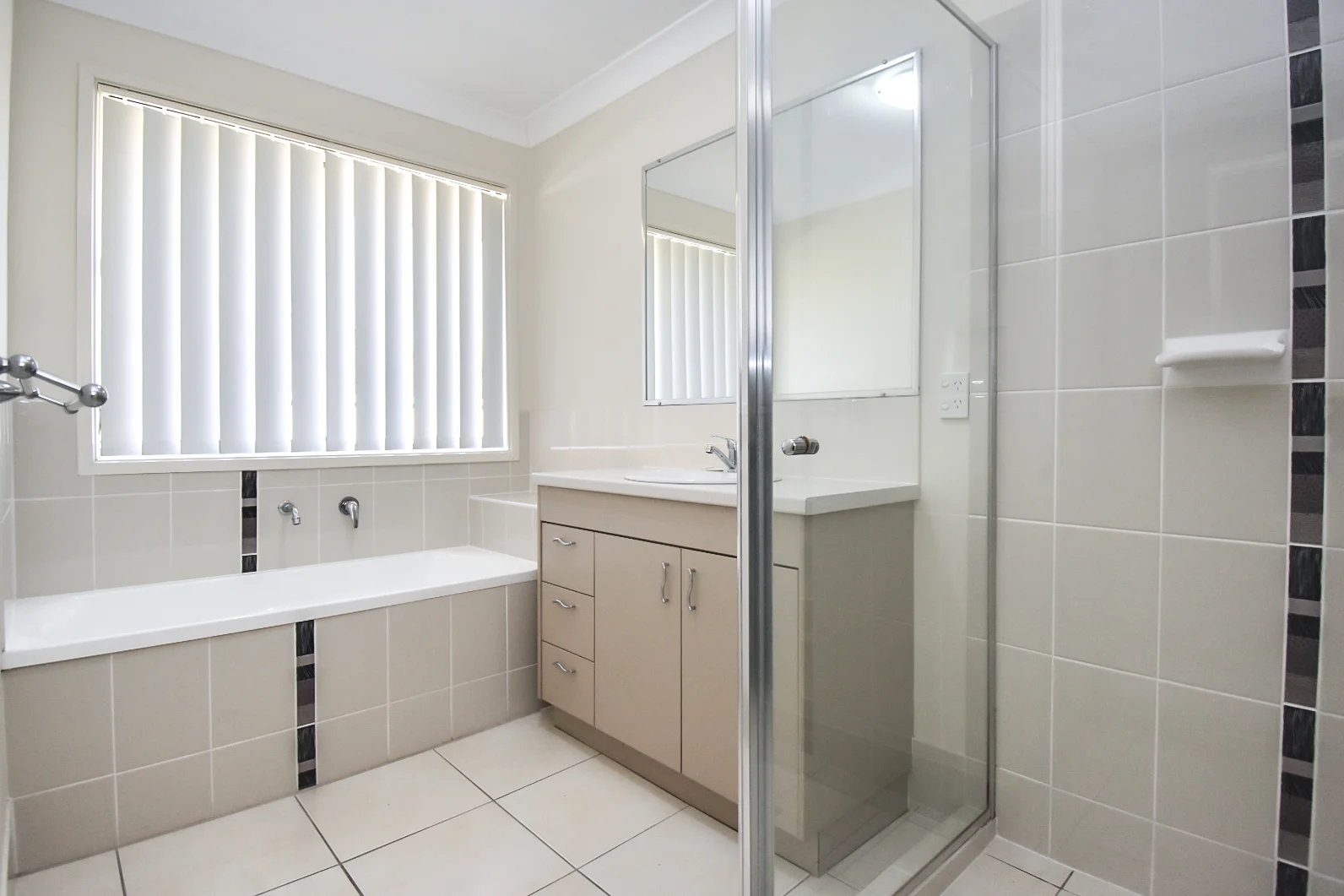 Additional image 7 of 36 Honeyman Drive, Orange NSW 2800