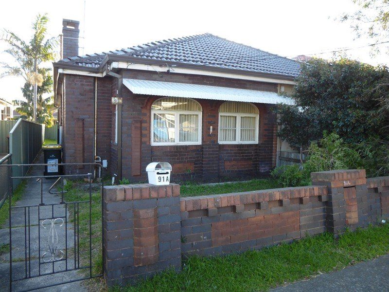 4 bedrooms House in 91A Maloney Street MASCOT NSW, 2020