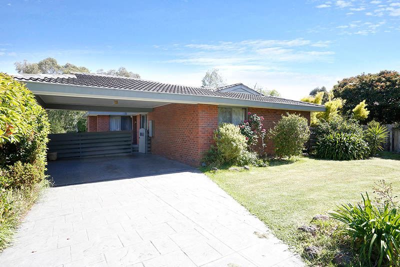 4 bedrooms House in 20 Atheldene Drive GLEN WAVERLEY VIC, 3150