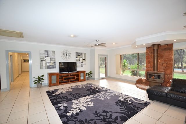 76 Baldissera Drive, Ross NT 0873, Image 2