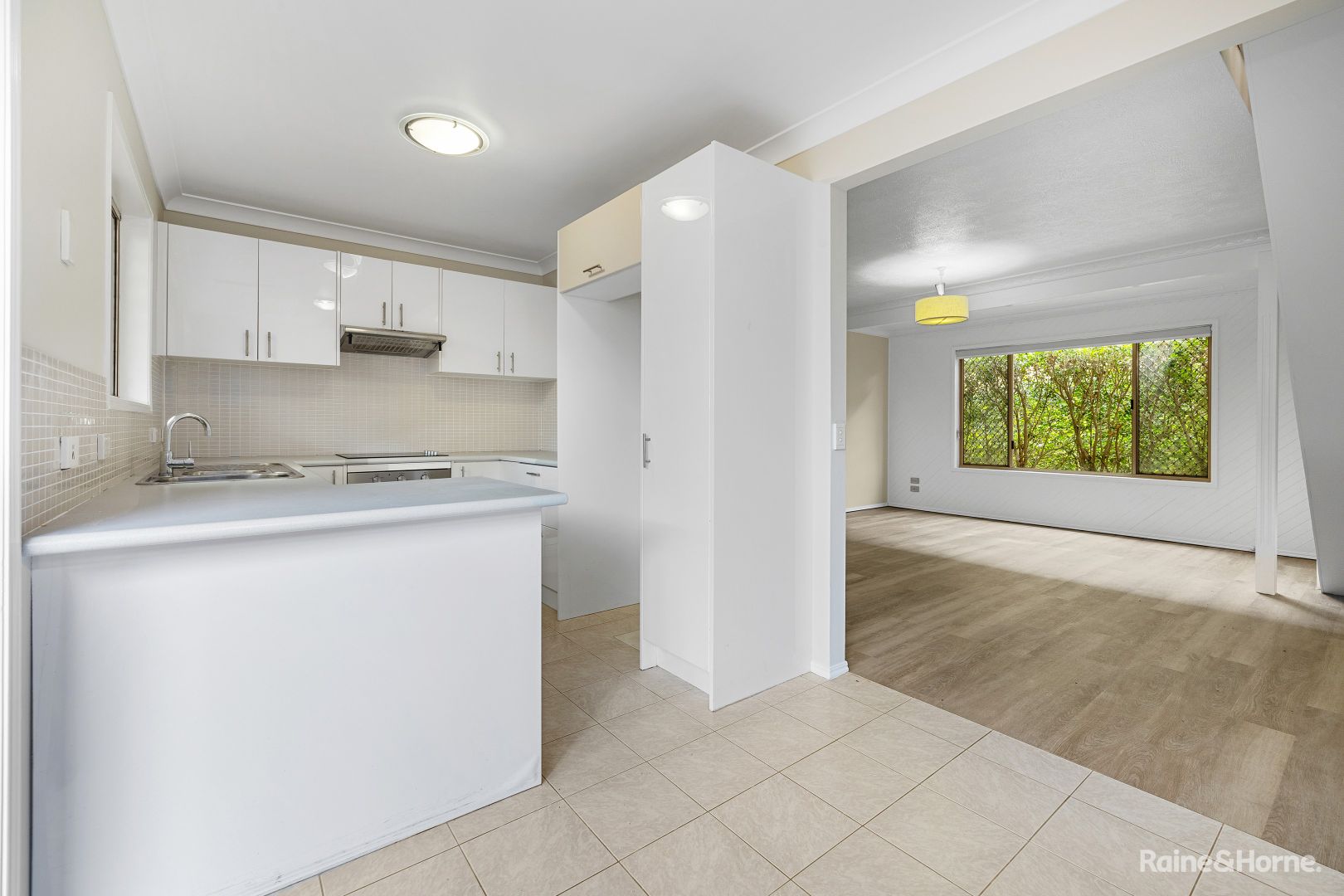 5/7 Hampton Court, Pottsville NSW 2489, Image 2