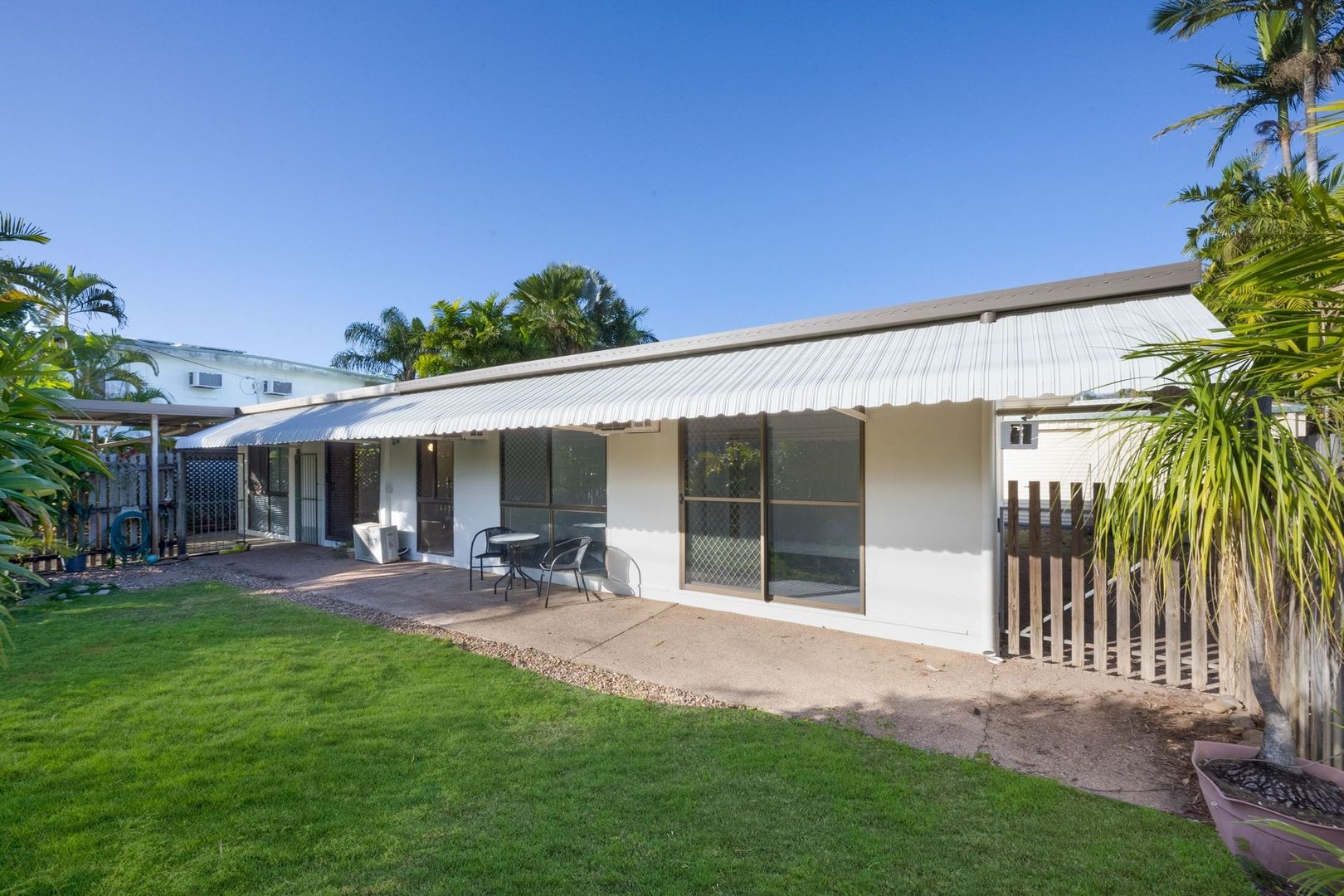 208 Pinnacle Drive, Rasmussen QLD 4815, Image 2