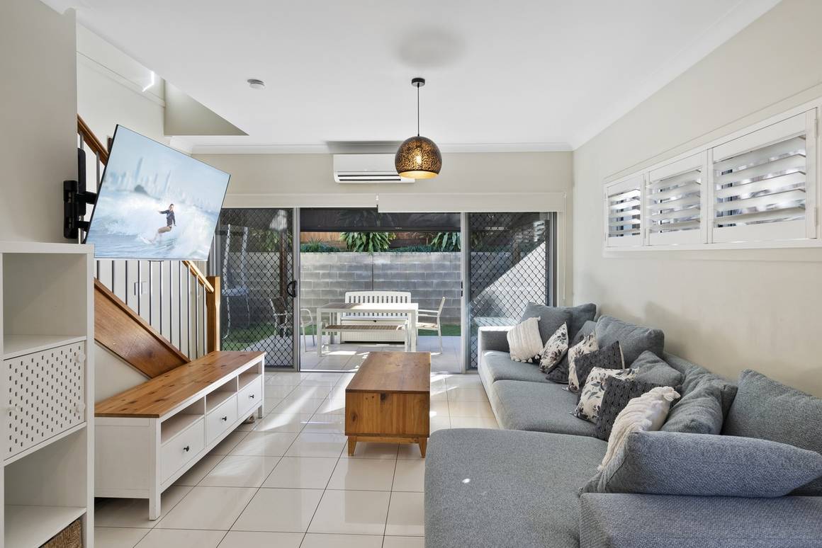 Picture of 5/10 Lothian Street, ANNERLEY QLD 4103