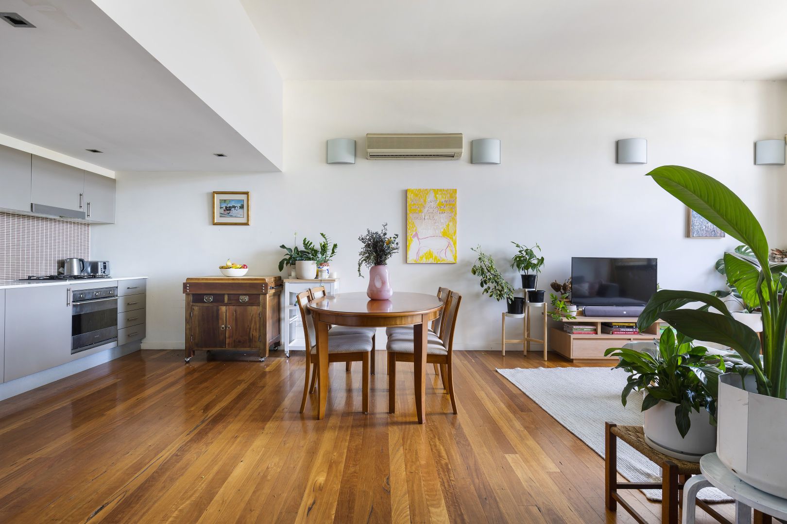 402/11-23 Gordon Street, Marrickville NSW 2204, Image 2