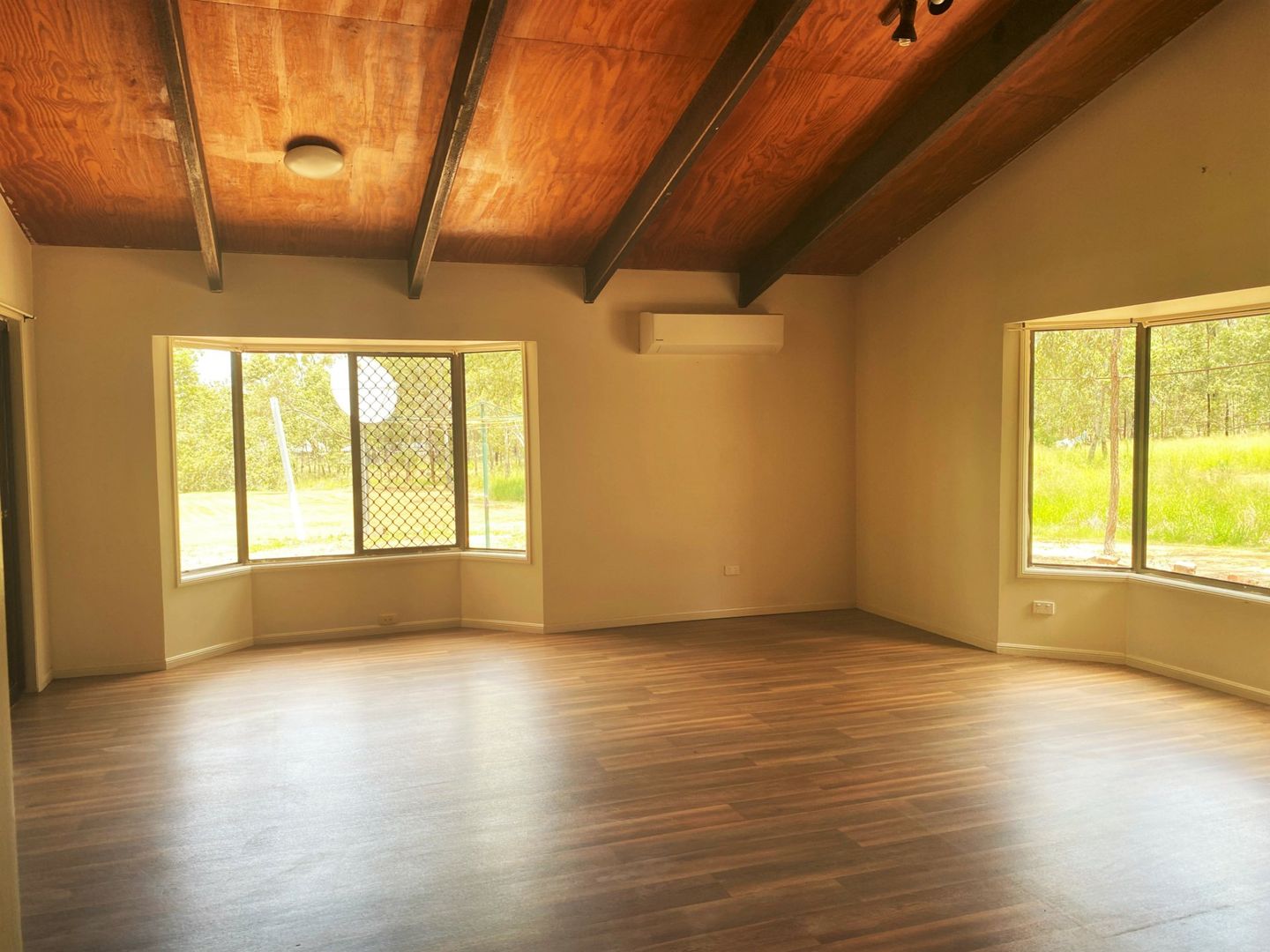 10 Yellowood Court, Kensington Grove QLD 4341 House for Sale